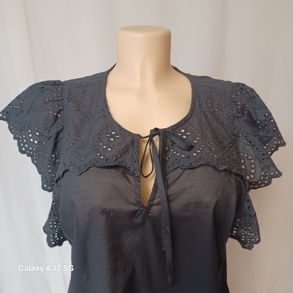 Nine West Women Size XL Black Flutter Sleeve Blouse with Tie Front - Picture 3 of 12